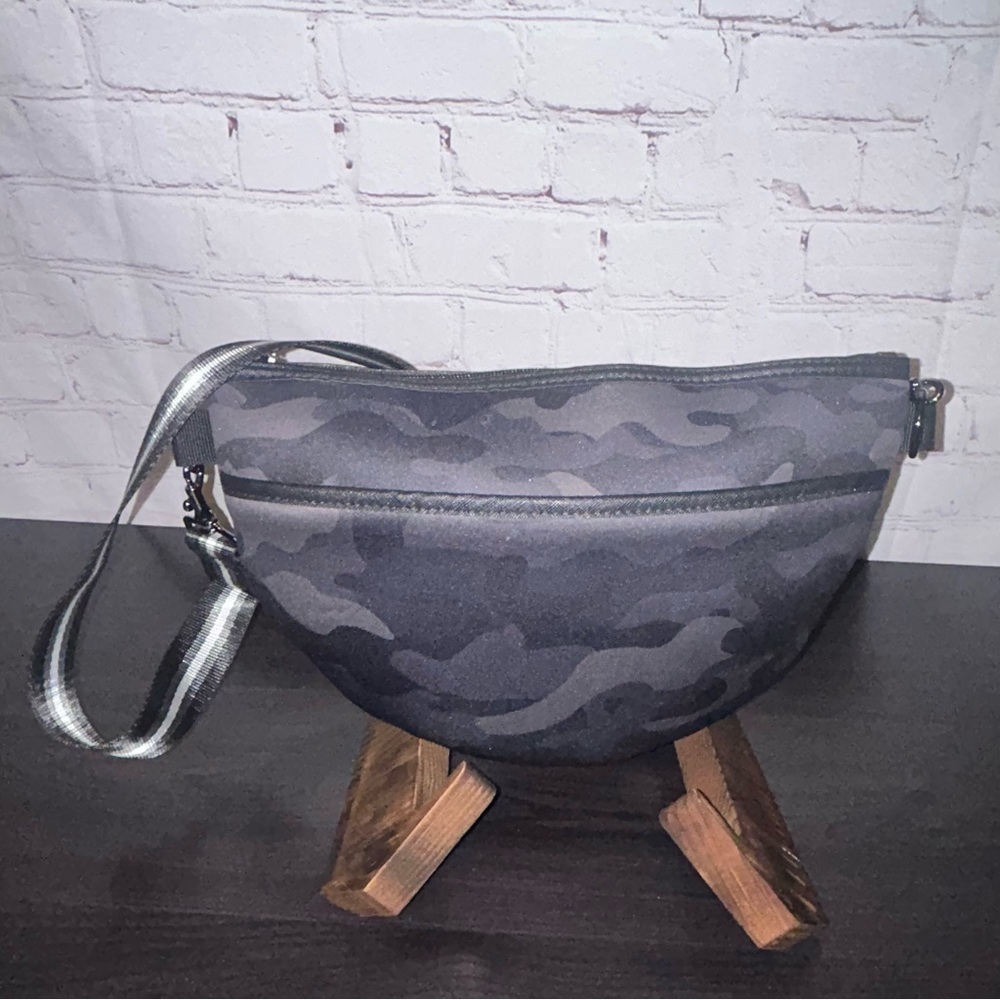 HAUTE SHORE BRETT‎ CAMO BELT BAG Neoprene
